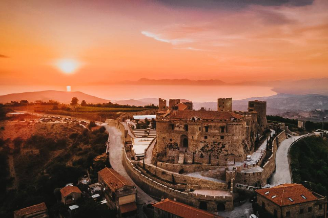 Kastil Rocca Cilento - Rocca Cilento | Secret World Trip Planner