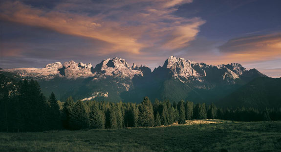 마돈나 디 캄필리오 - Madonna di Campiglio | Secret World Trip Planner