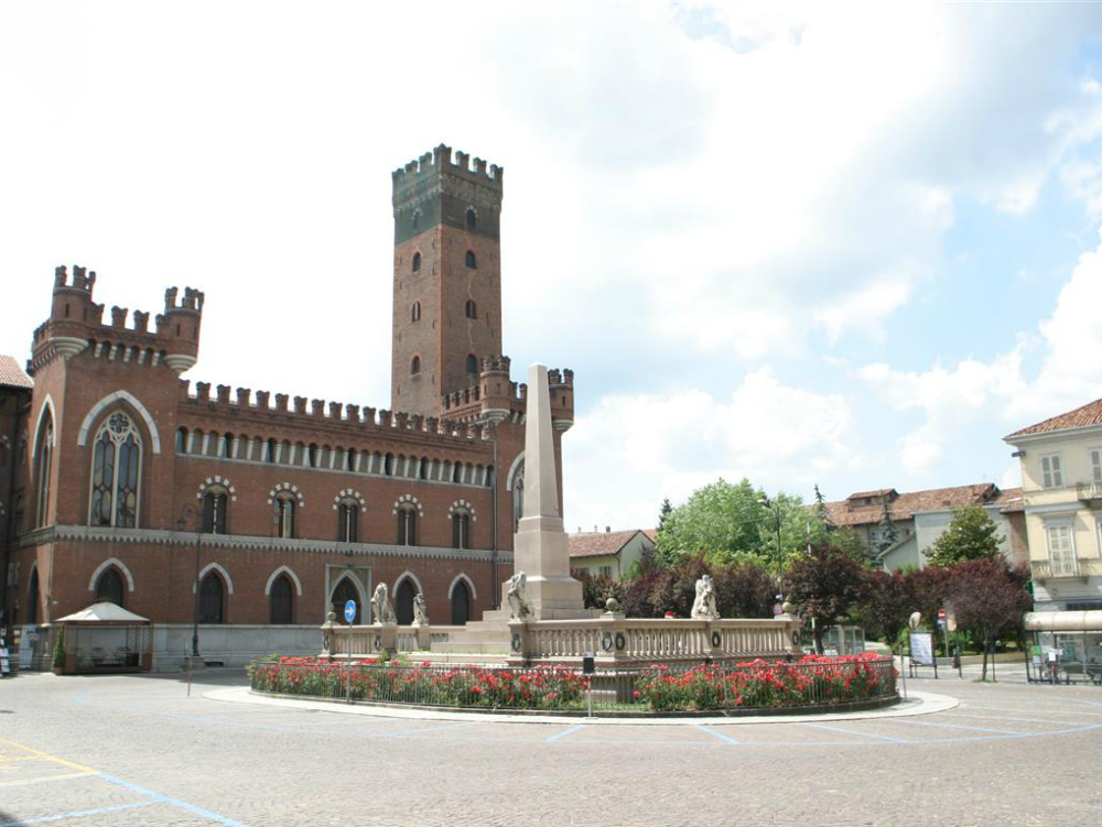 Praza de Roma - Asti | Secret World Trip Planner