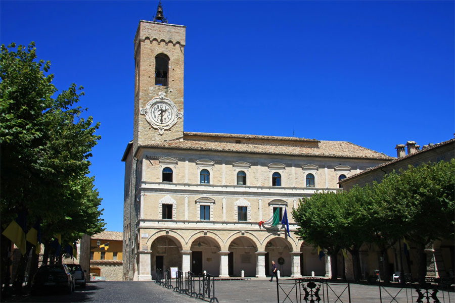 Pistas - Cingoli | Secret World Trip Planner