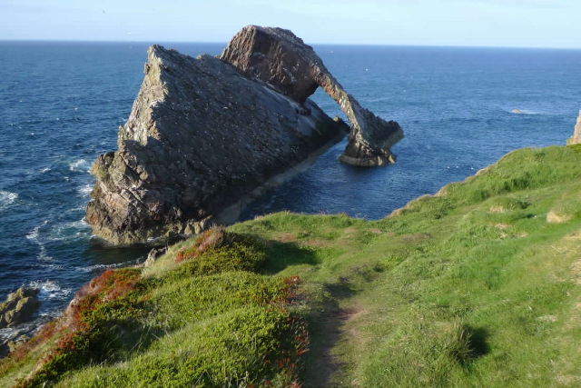 Bow Fiddle Rock - AB56 4NL | Secret World Trip Planner