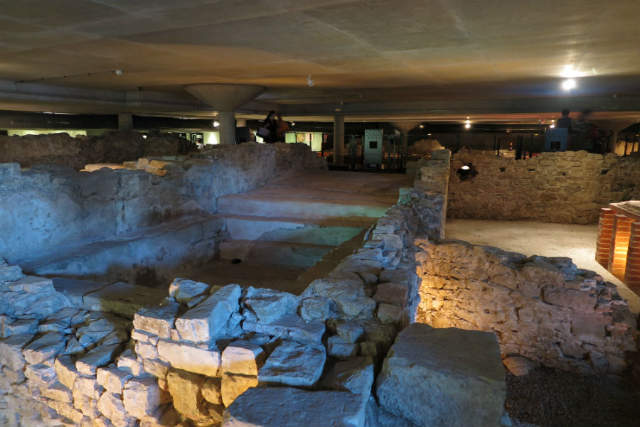 Campo Valdes Roman Baths - Tránsito Campo Valdés | Secret World Trip Planner