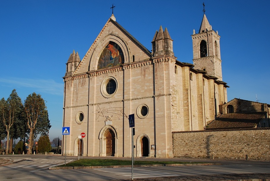 Umbria: Igreja de Santa Maria di Rivotorto - Rivotorto | Secret World Trip Planner