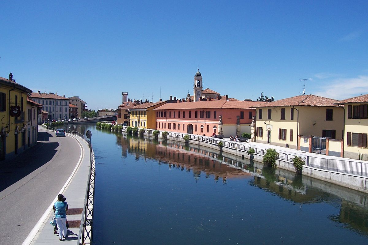 Marino - Naviglio Grande | Secret World Trip Planner