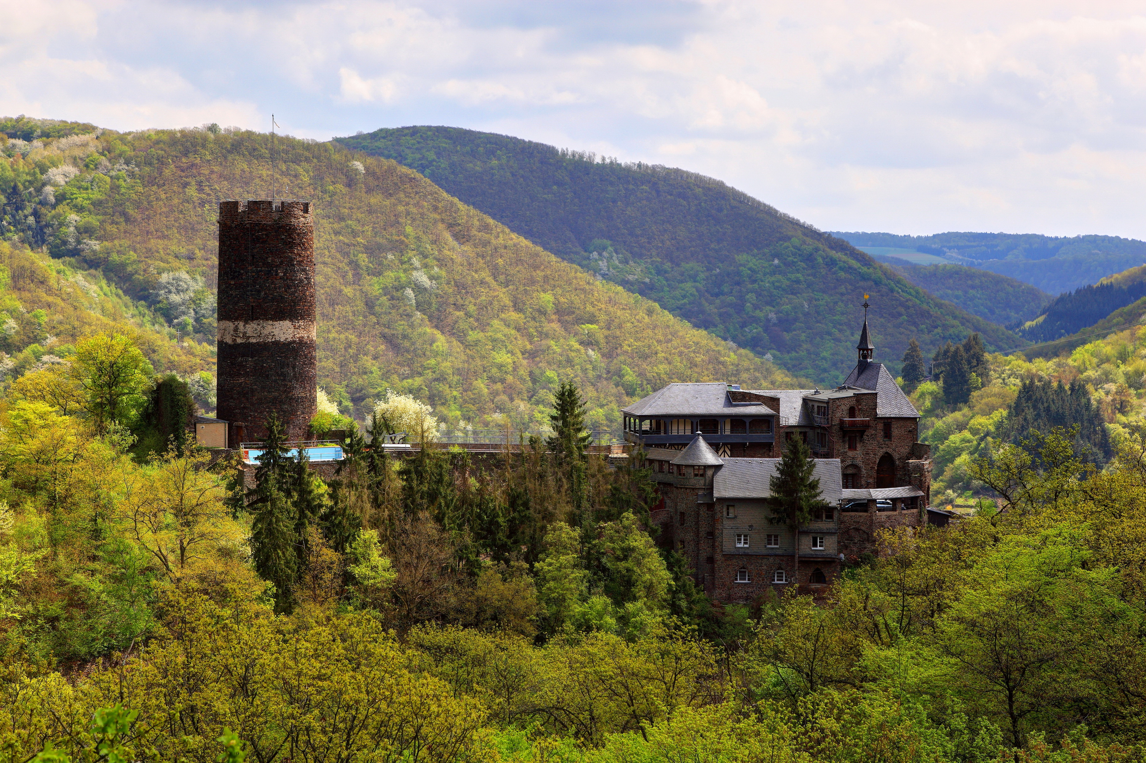 Bischofstein Kastilyo - Hatzenport | Secret World Trip Planner