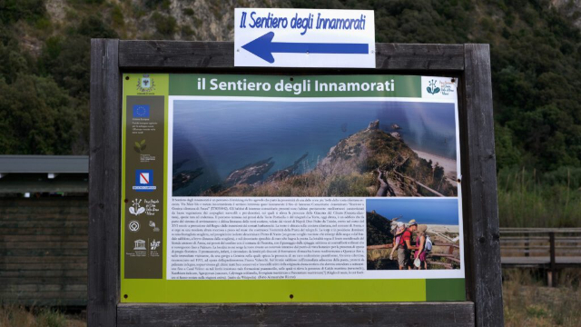 KÆRESTERNES VEJ - Ascea | Secret World Trip Planner