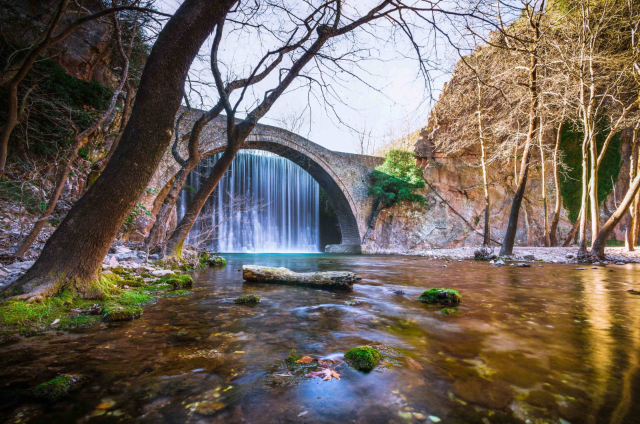 Podul și cascada Palaiokarya din Tesalia - Epar.Od. Paleokarias-Ropotou | Secret World Trip Planner