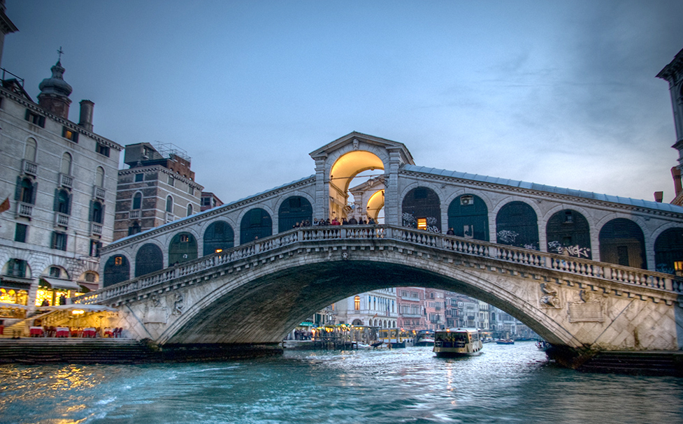 Pont du Rialto - Venezia | Secret World Trip Planner