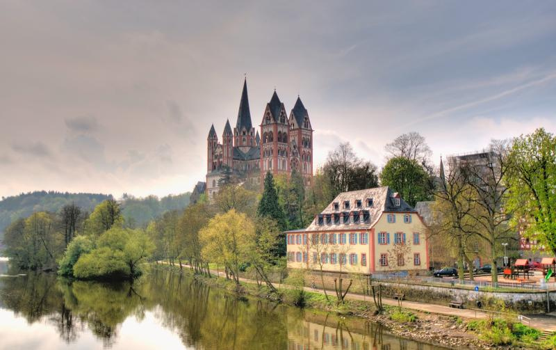 Limburg Katedrali - Limburg an der Lahn | Secret World Trip Planner