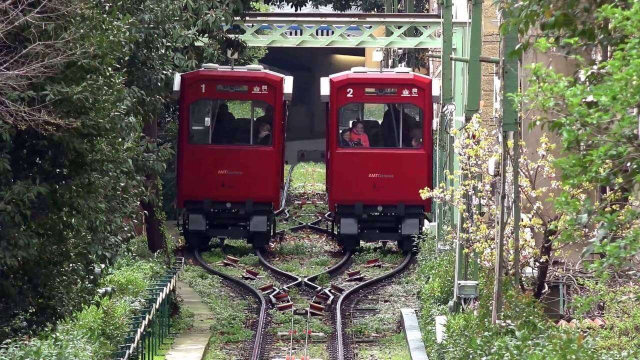 Фуникулярът на Генуа - Genova | Secret World Trip Planner