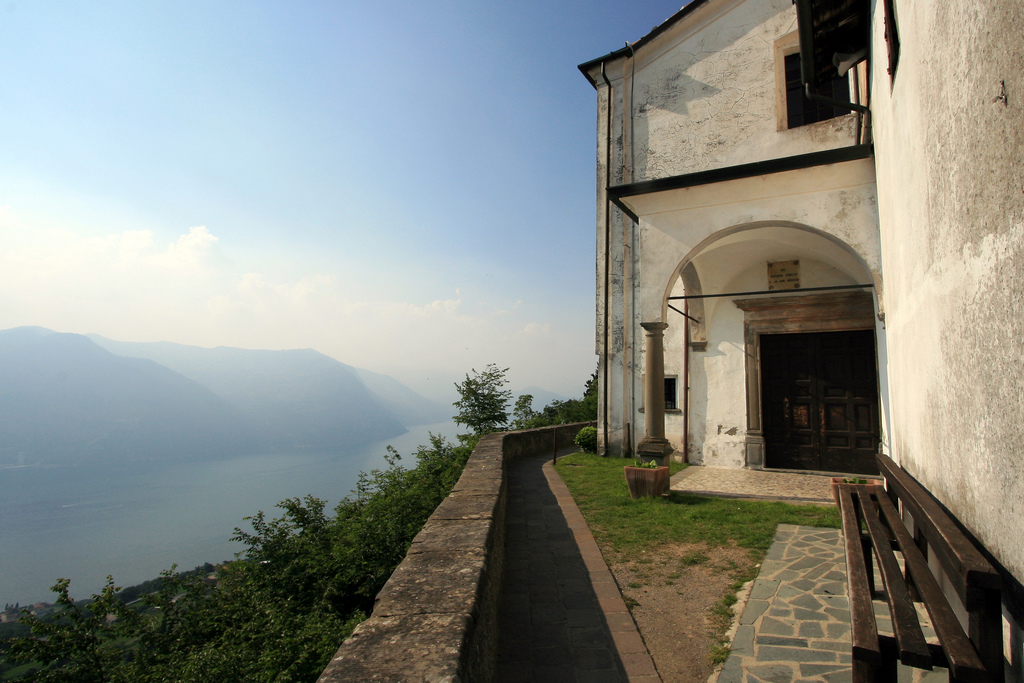 Sanctuary saka Madonna della Ceriola - Siviano | Secret World Trip Planner