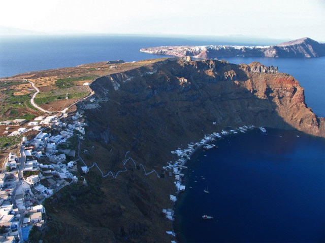 Το νησί της Θηρασίας - Therasia | Secret World Trip Planner
