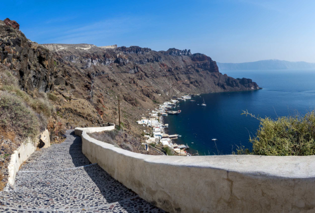 Το νησί της Θηρασίας - Therasia | Secret World Trip Planner