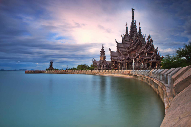 Sanningens helgedom - Muang Pattaya | Secret World Trip Planner