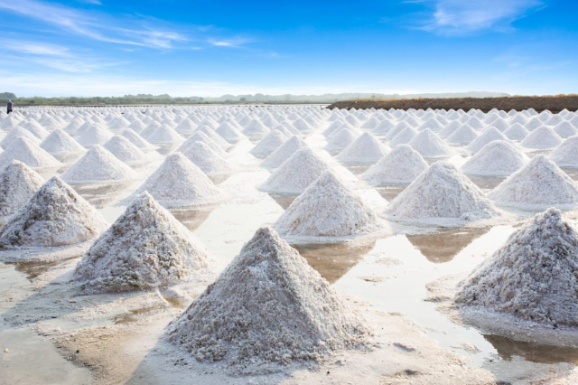 Fermes de sel de Samut Songkhram - Mae Klong | Secret World Trip Planner