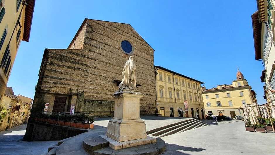 Piazza San Francesco in Arezzo - Arezzo | Secret World Trip Planner