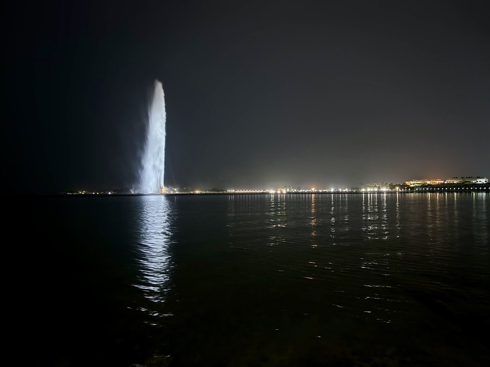 Gedda: La Fontana di Re Fahd, la più alta del mondo - ??? | Secret World Trip Planner