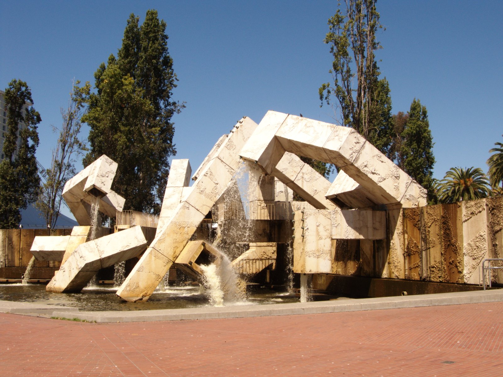 Vaillancourt Fountain in San Francisco - San Francisco | Secret World Trip Planner