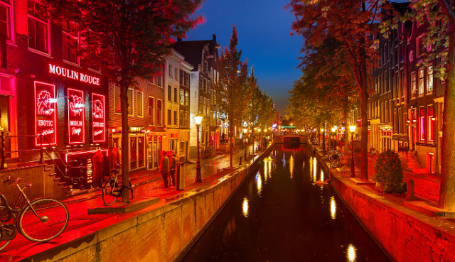 रेड लाईट जिल्हा - Amsterdam | Secret World Trip Planner