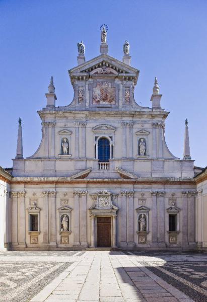 Tansanit-tanzanit - Milano | Secret World Trip Planner