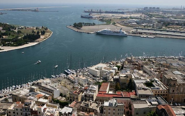 Bandari ya Brindisi: Lango la Mashariki - Brindisi | Secret World Trip Planner