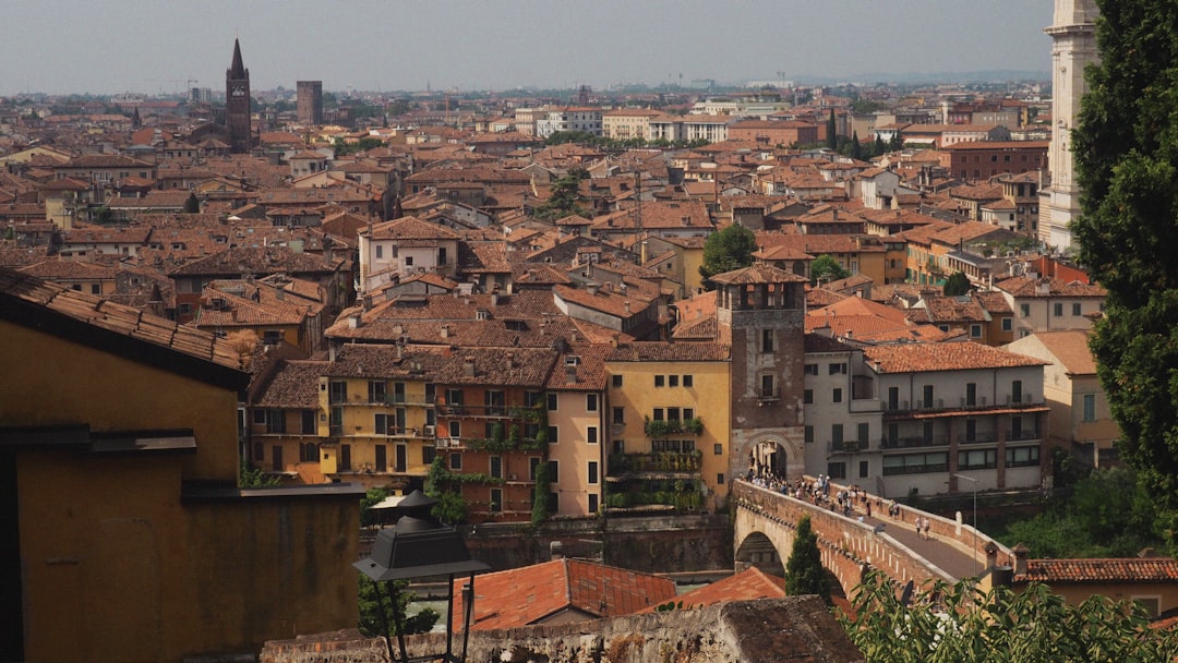 Verona: Via Sottoriva e Lungadige San Giorgio - Verona | Secret World Trip Planner