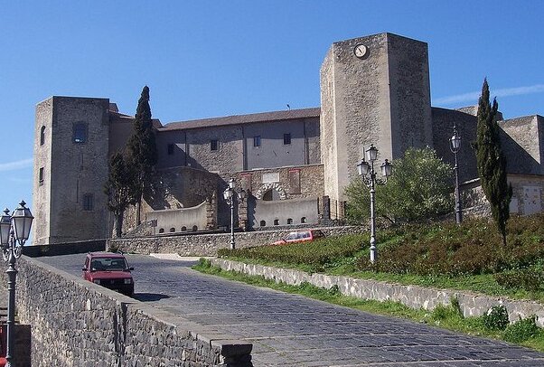 Il Castello di Melfi: dai Normanni agli Angioini - Melfi | Secret World Trip Planner
