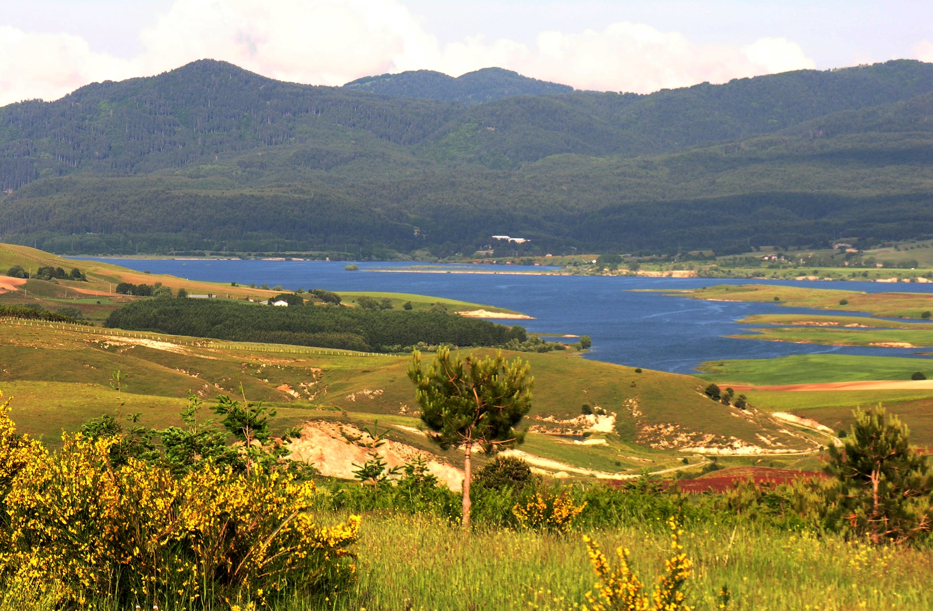 Liqeni Cecita - Lago di Cecita | Secret World Trip Planner