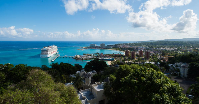 ແປດແມ່ນ້ໍາ - Ocho Rios | Secret World Trip Planner