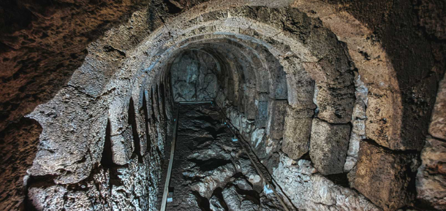 Ephyra Necromanteioni müsteeriumid - Mesopotamos | Secret World Trip Planner