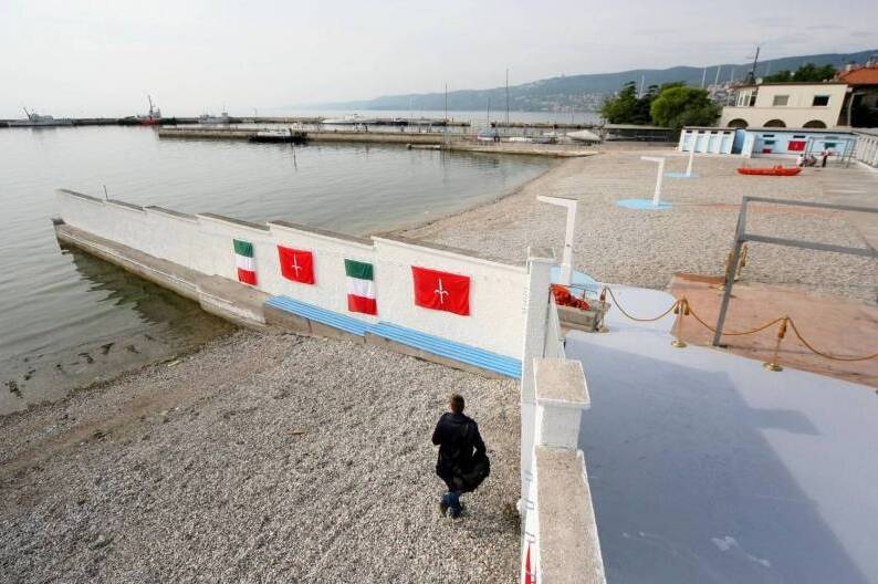 The Lantern, the beach where men women are divided - Trieste | Secret World Trip Planner