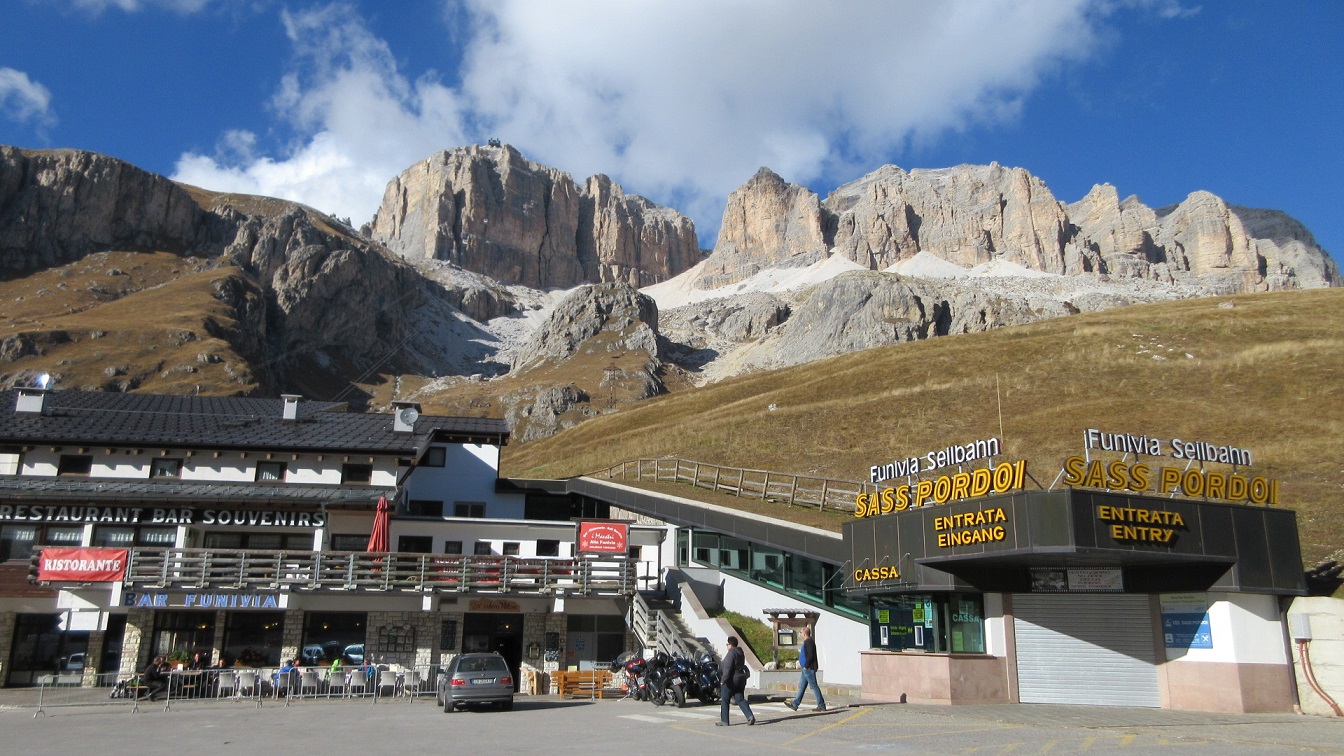 Pordoi ຜ່ານ - Passo Pordoi | Secret World Trip Planner