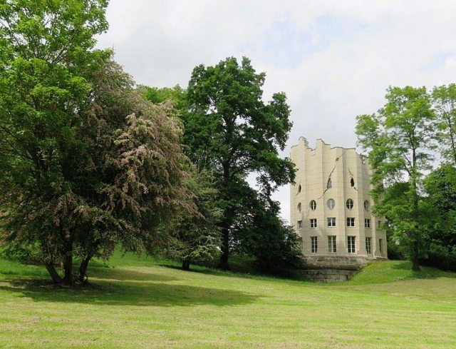 Jangwa la Retz i - Chambourcy | Secret World Trip Planner
