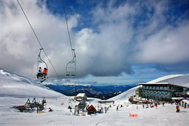 Skidorterna runt Arachova - Arachova | Secret World Trip Planner