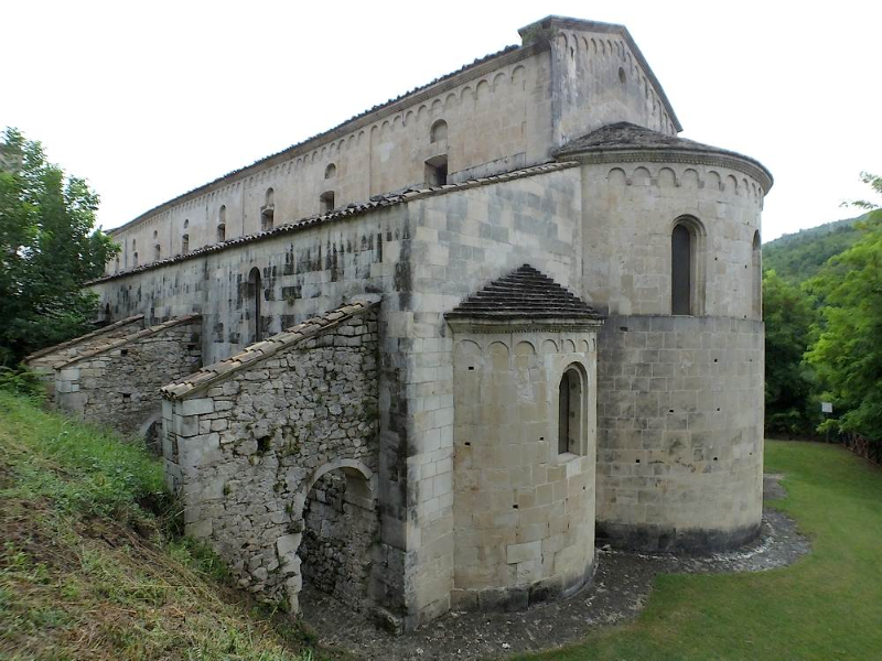 Biara San Liberatore di Maiella - Serramonacesca | Secret World Trip Planner
