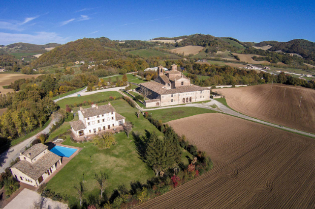 คอนแวนต์ของ San Giovanni Battista ที่ Barco Ducale - Località Porta Parco | Secret World Trip Planner