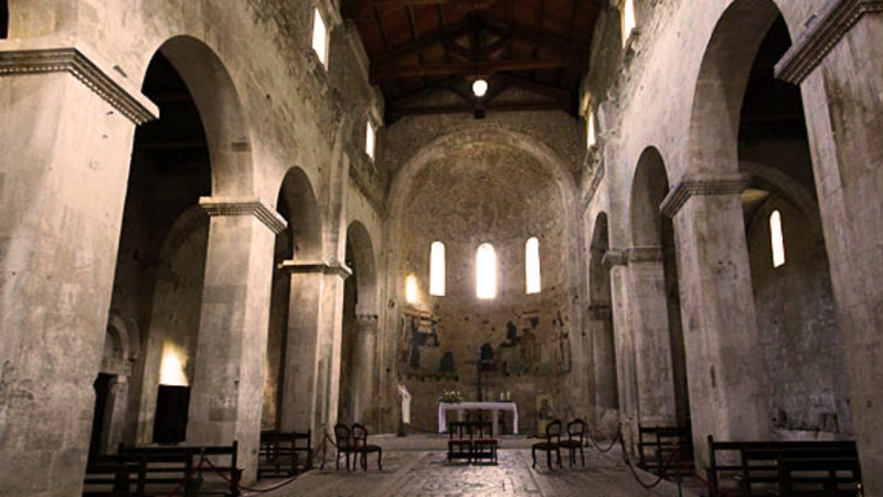 Na mainistreach de San Liberatore i Maiella - Serramonacesca | Secret World Trip Planner