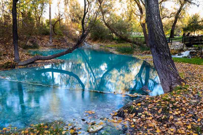 Караманіко Терме - Caramanico Terme | Secret World Trip Planner