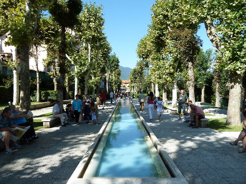 Караманіко Терме - Caramanico Terme | Secret World Trip Planner