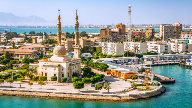 Mesquita Al Adel - El Sharq | Secret World Trip Planner