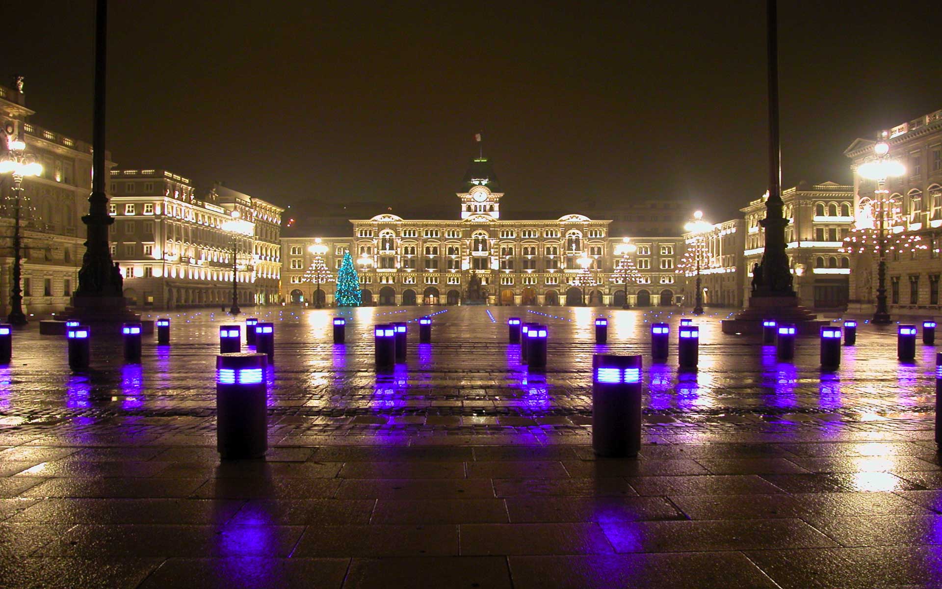 Piazza Unità d'Italia - Trieste | Secret World Trip Planner
