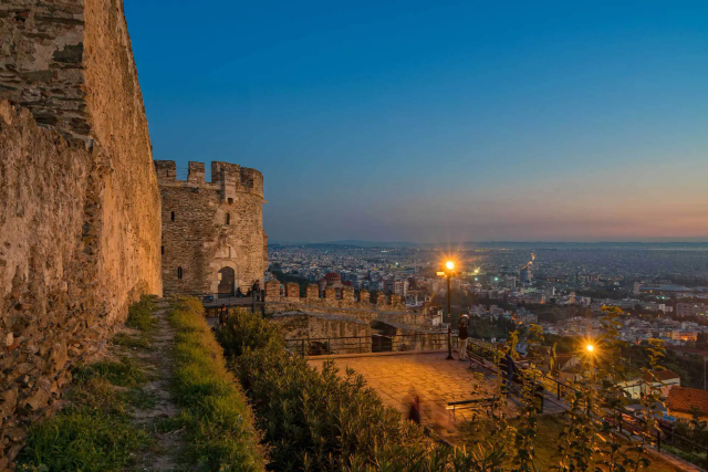 Utforska Trigonion Tower och Anna Palaiologi - Agios Pavlos | Secret World Trip Planner
