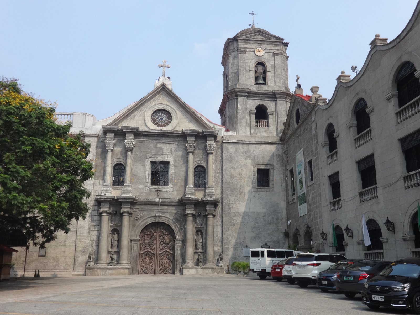 San Agustin la chiesa più antica di Manila - Manila | Secret World Trip Planner