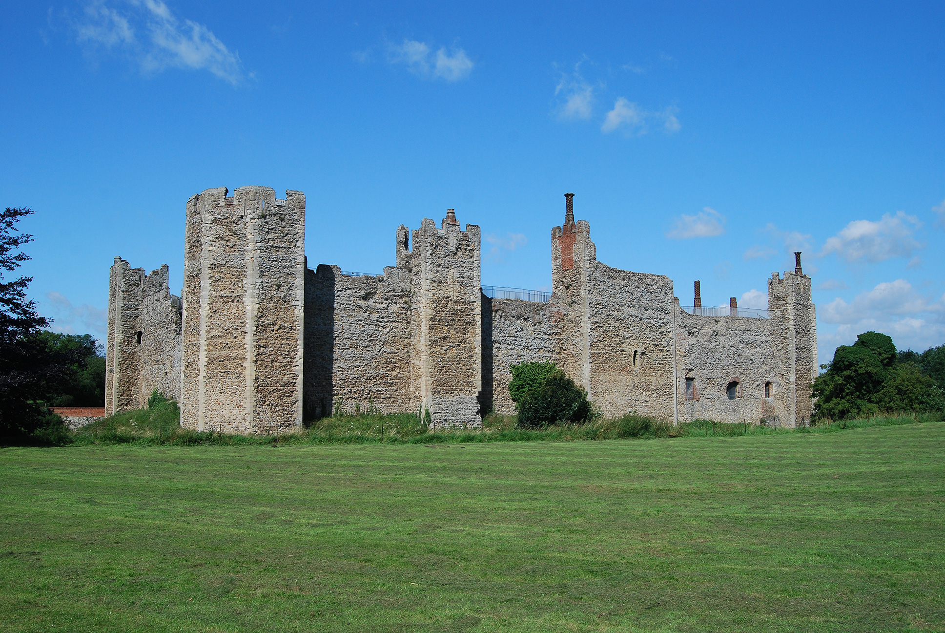 Framlinghamský Hrad - Framlingham | Secret World Trip Planner