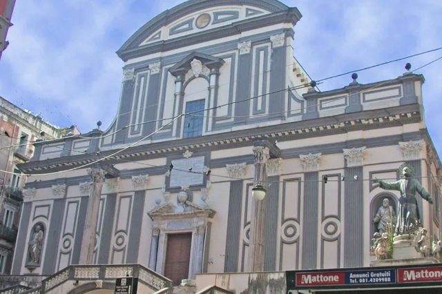 San Paolo Maggiore eliza - Napoli | Secret World Trip Planner