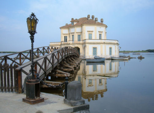 Ang ROYAL CASINA sa Fusaro Park - Bacoli | Secret World Trip Planner