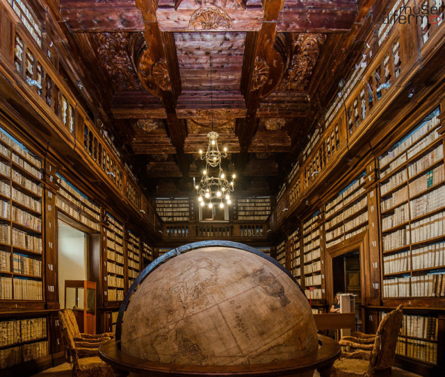Palazzo dei Priori میوزیم کمپلیکس - Fermo | Secret World Trip Planner