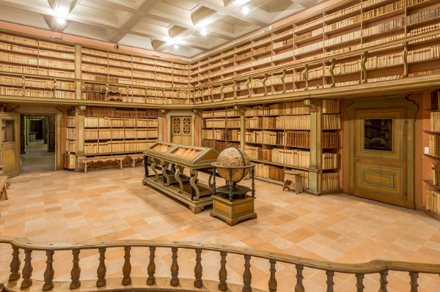 Maktaba ya Kiraia ya Gambalunga - Rimini | Secret World Trip Planner