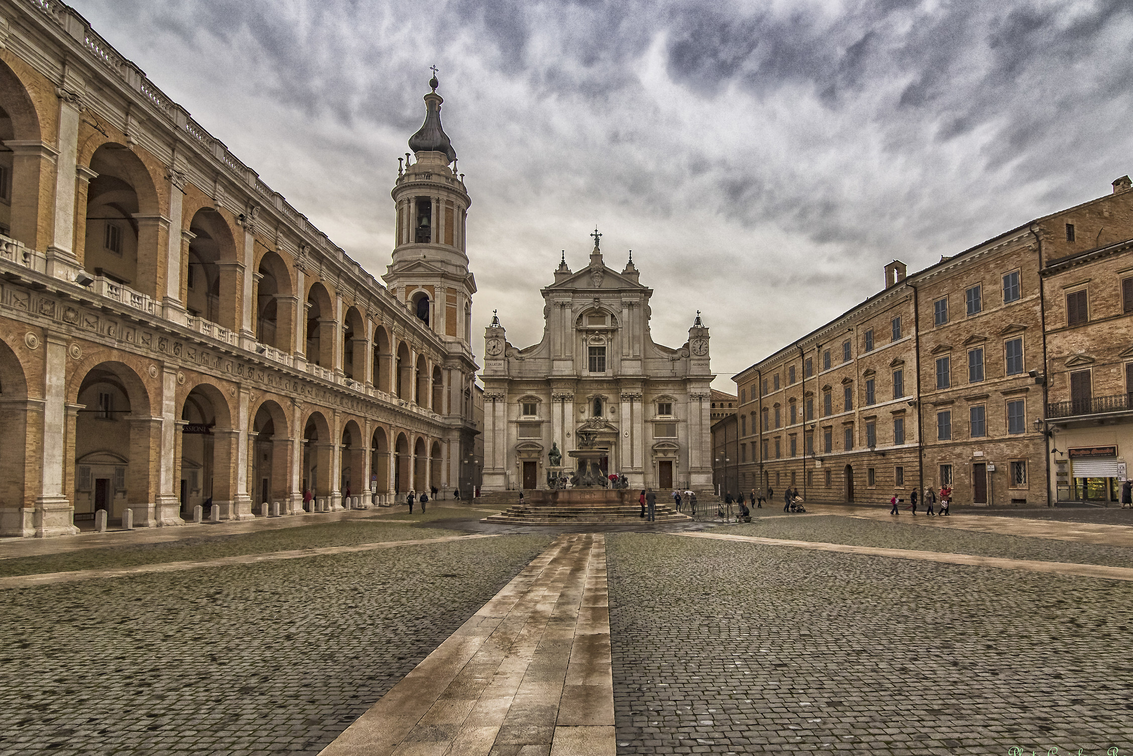 Loreto and the beautiful Marche countryside - Loreto | Secret World Trip Planner