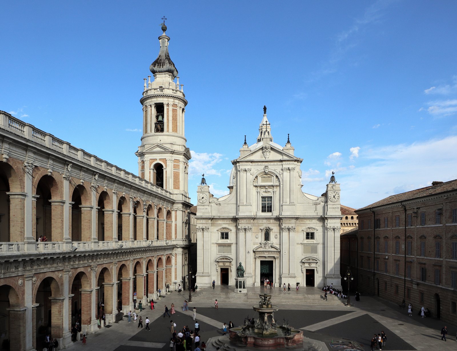 Loreto and the beautiful Marche countryside - Loreto | Secret World Trip Planner
